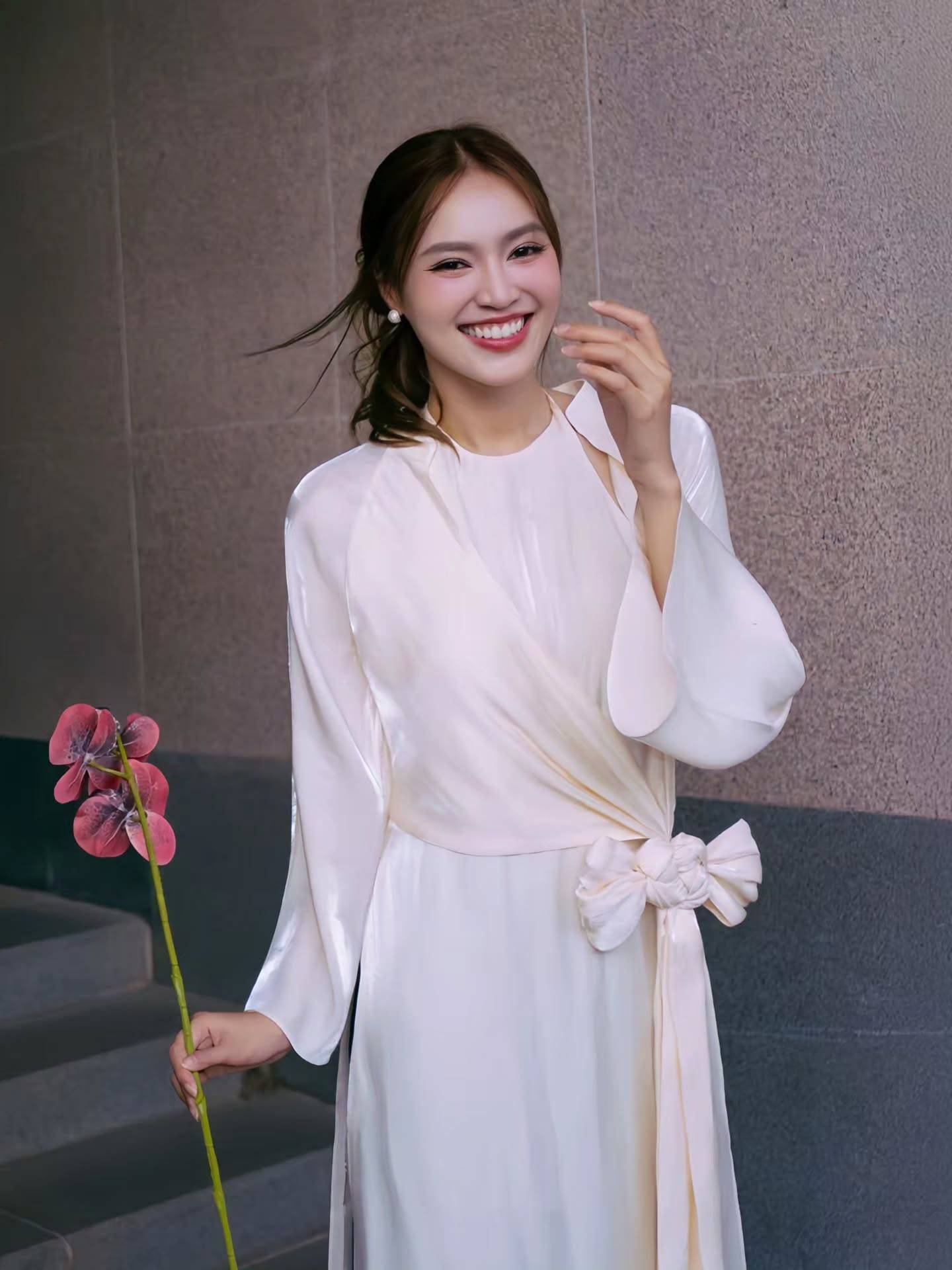 Mỹ nhân tuổi Ngọ nổi tiếng nhất nhì showbiz Việt: U40 vẫn độc thân nhưng vòng eo con kiến luôn "đốt mắt" người khác, bí quyết nhờ 1 kiểu tập- Ảnh 2.