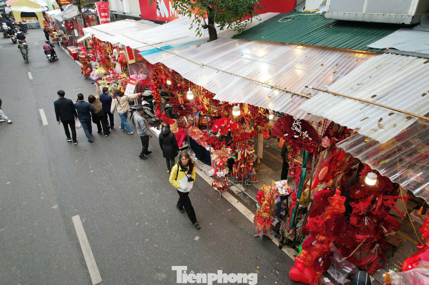 Chuyên gia giải mã 'sức hút trăm năm' của Chợ hoa Hàng Lược- Ảnh 2.