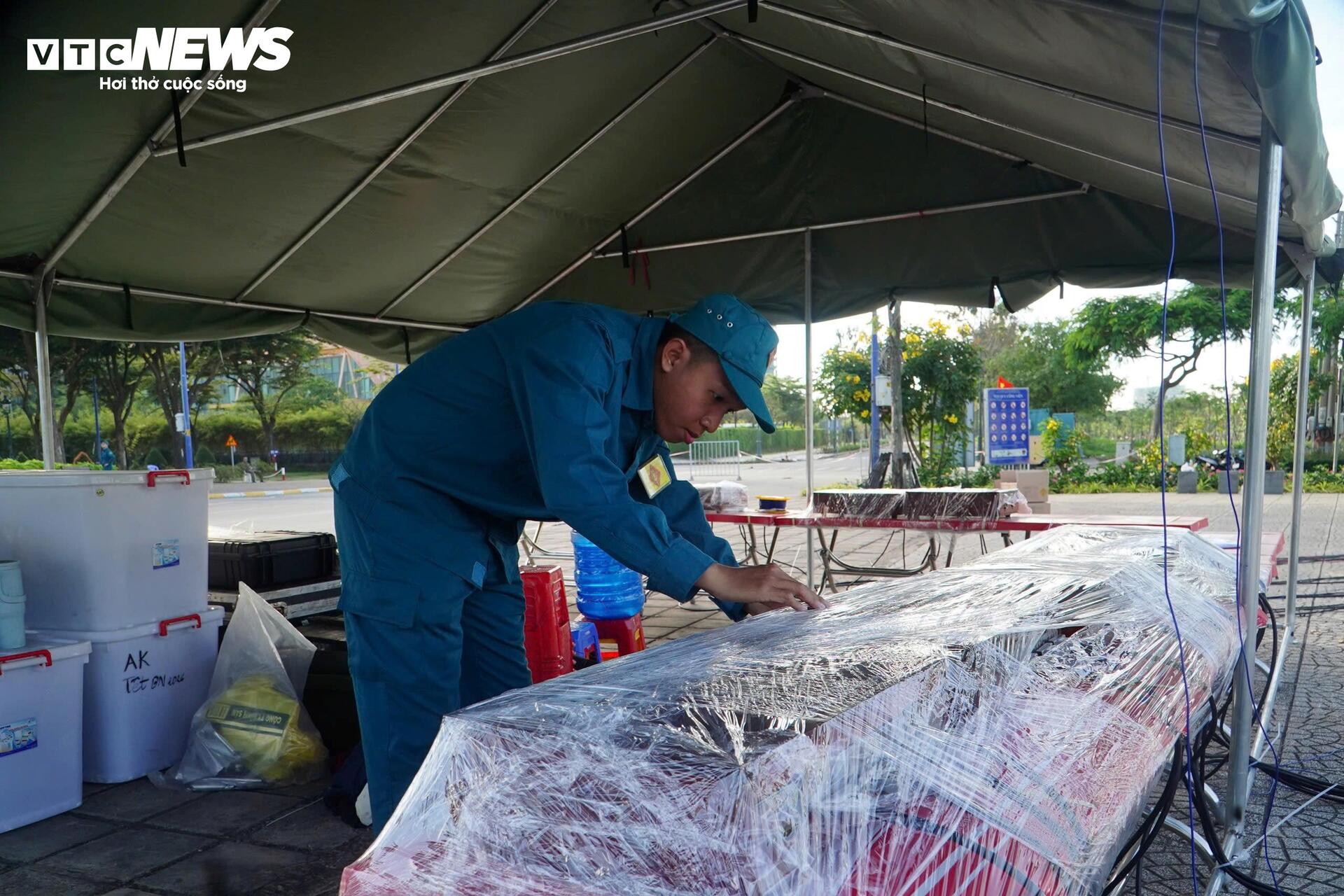 Cận cảnh trận địa pháo hoa ở TP.HCM sẵn sàng khai hỏa đón giao thừa- Ảnh 18.