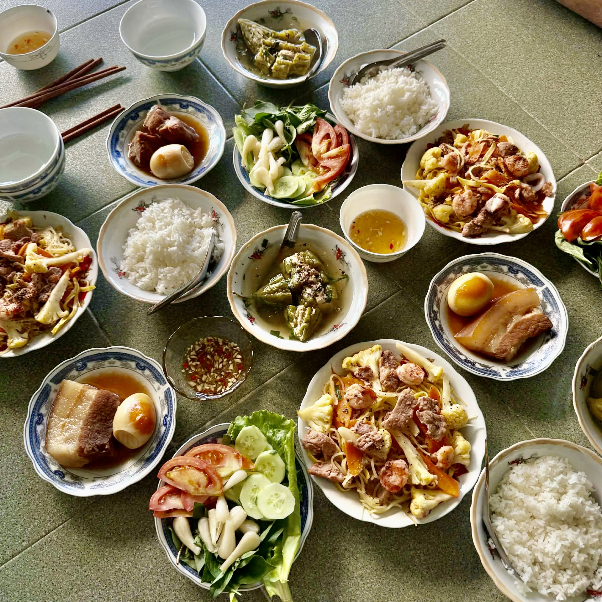 29 Tết, loạt siêu phẩm cơm tất niên trình làng: Hà Tĩnh cúng mực, Hải Phòng có chả rươi- Ảnh 19. 29 Tết, loạt siêu phẩm cơm tất niên trình làng: Hà Tĩnh cúng mực, Hải Phòng có chả rươi- Ảnh 19.