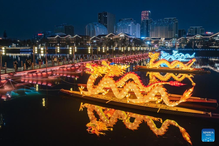 Thế giới tưng bừng đón Tết Bính Ngọ - Ảnh 12. Thế giới tưng bừng đón Tết Bính Ngọ - Ảnh 12.