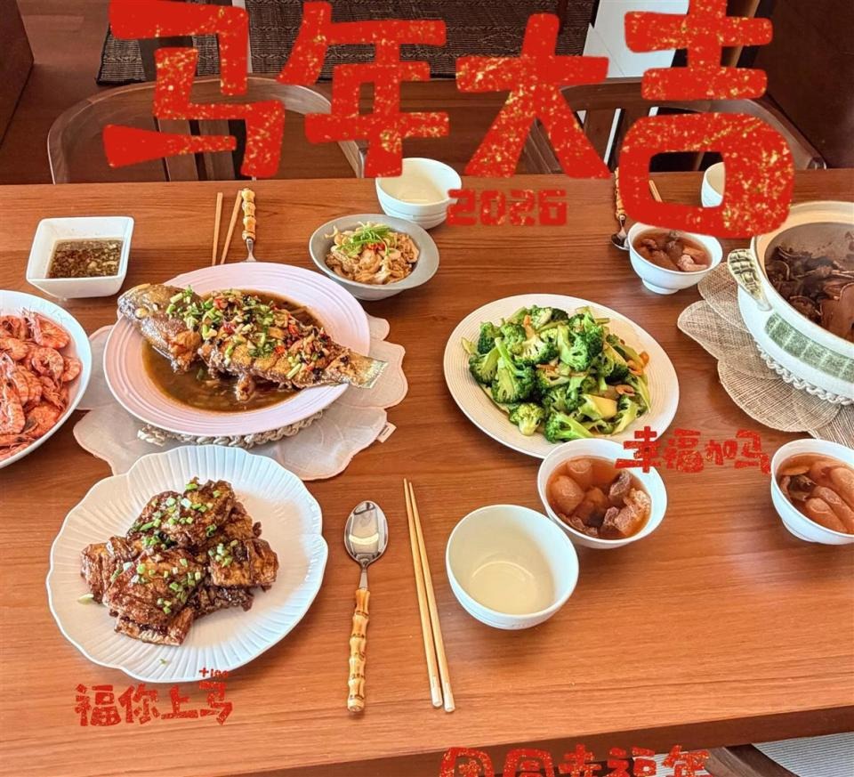 Mỹ nhân 92 sinh con cho thiếu gia tập đoàn được nhà chồng chấp thuận, khoe ảnh đón Tết trong dinh thự xa hoa- Ảnh 3.