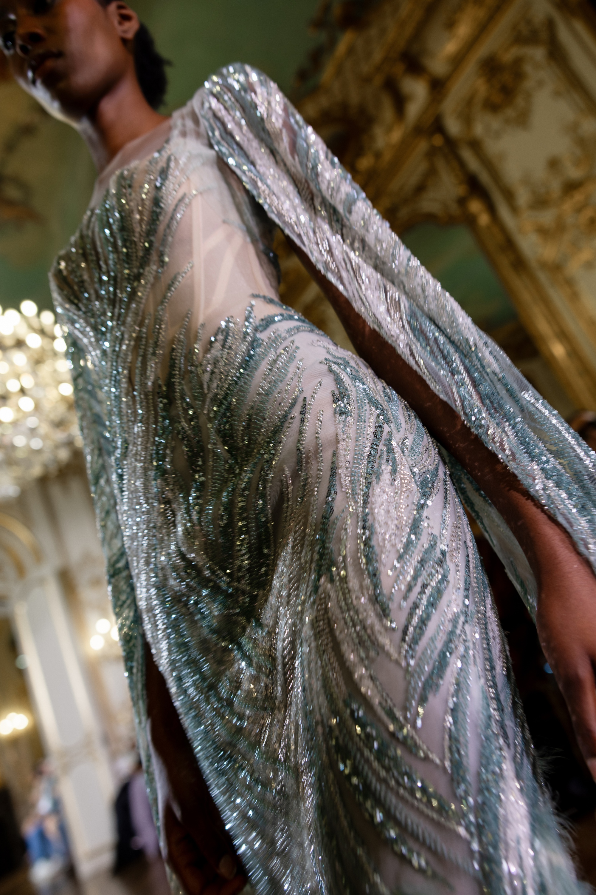 “Mã” Đáo Thành Công: Thời trang Việt Nam đang phi nước đại trên những đại lộ lớn nhất thế giới- Ảnh 14.