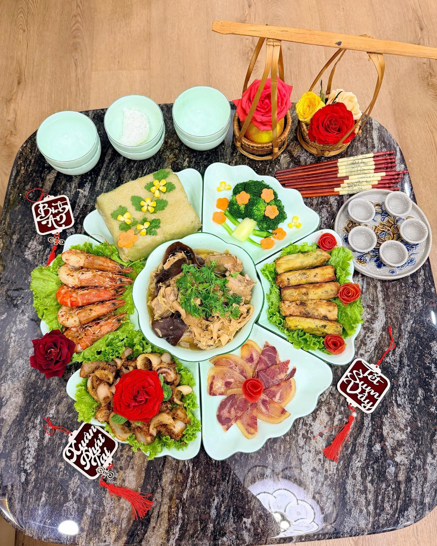 Mâm cơm tất niên nhà NSND Công Lý- Ảnh 2.