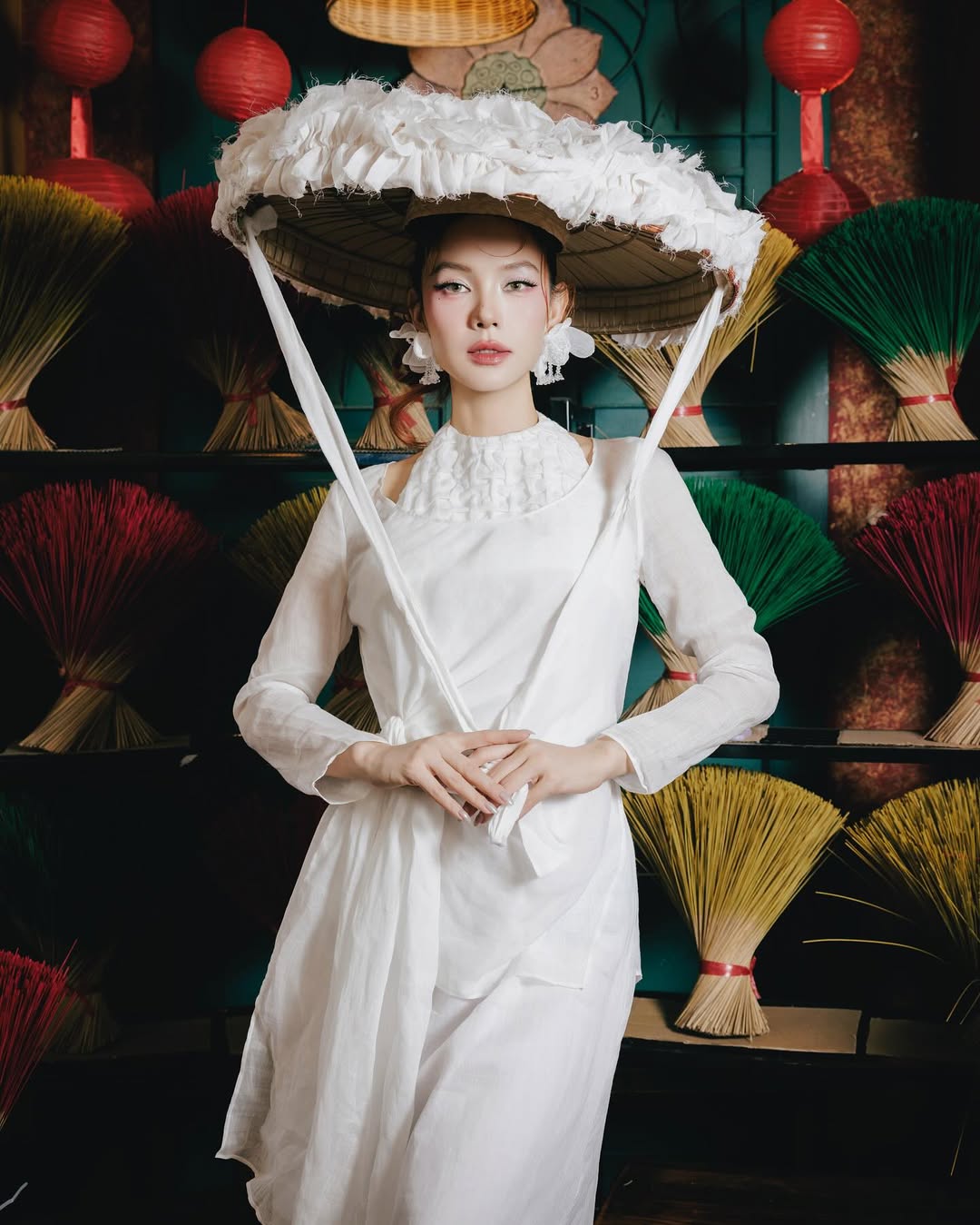 “Phú bà" đẹp nức tiếng Vbiz dùng Hermès làm hũ tài lộc năm mới: Sang cỡ này còn sợ gì không phất! - Ảnh 8.