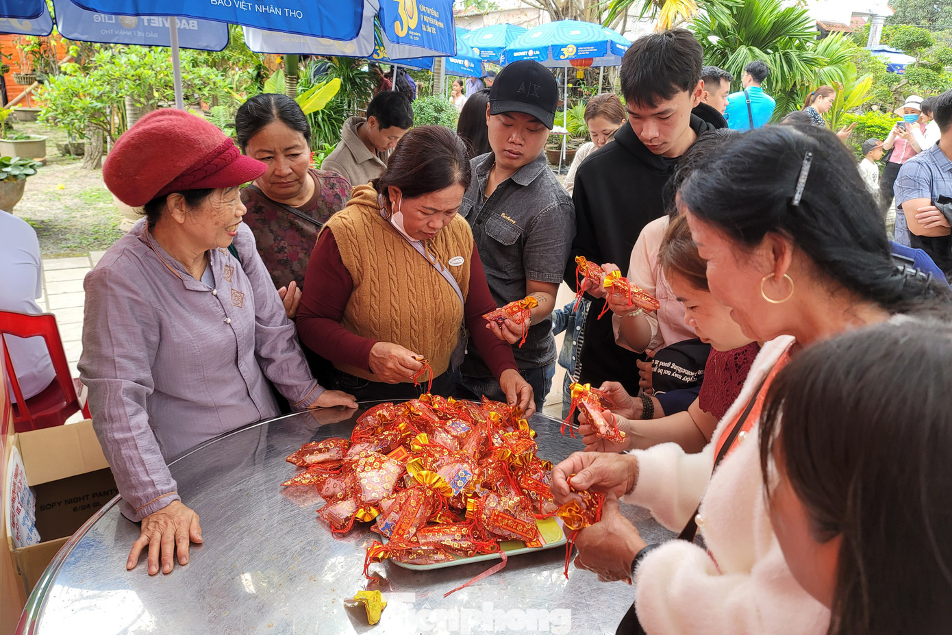 Chen chân cầu an đầu năm ở cổ tự 700 tuổi tại Quảng Trị- Ảnh 6.