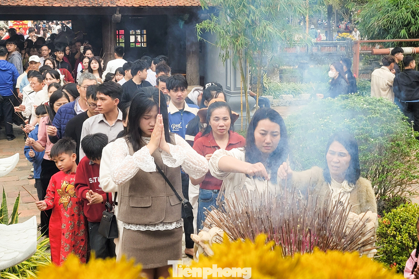 Chen chân cầu an đầu năm ở cổ tự 700 tuổi tại Quảng Trị- Ảnh 3.