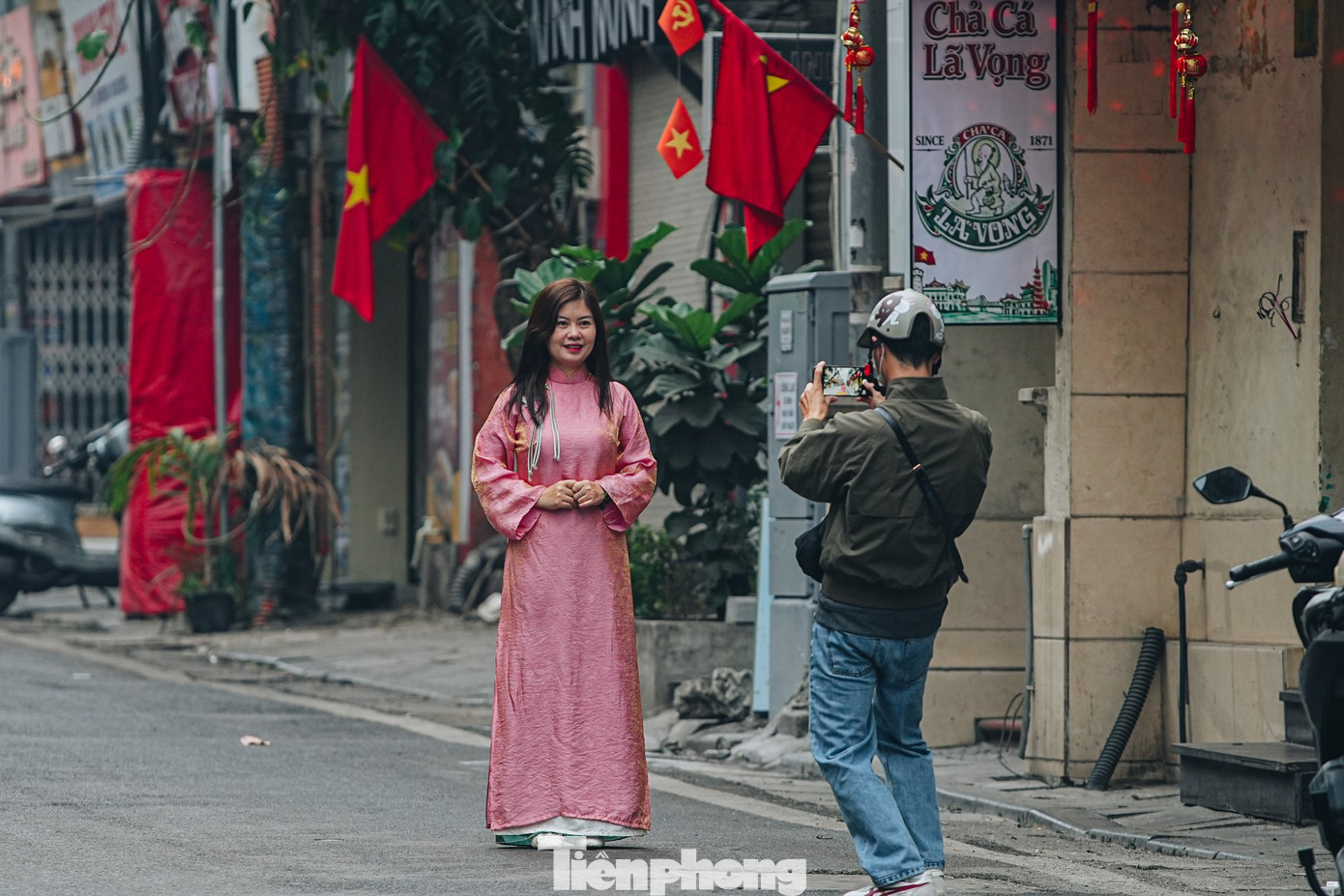 Vẻ đẹp hiếm có của Hà Nội trong buổi sáng đầu năm- Ảnh 20.