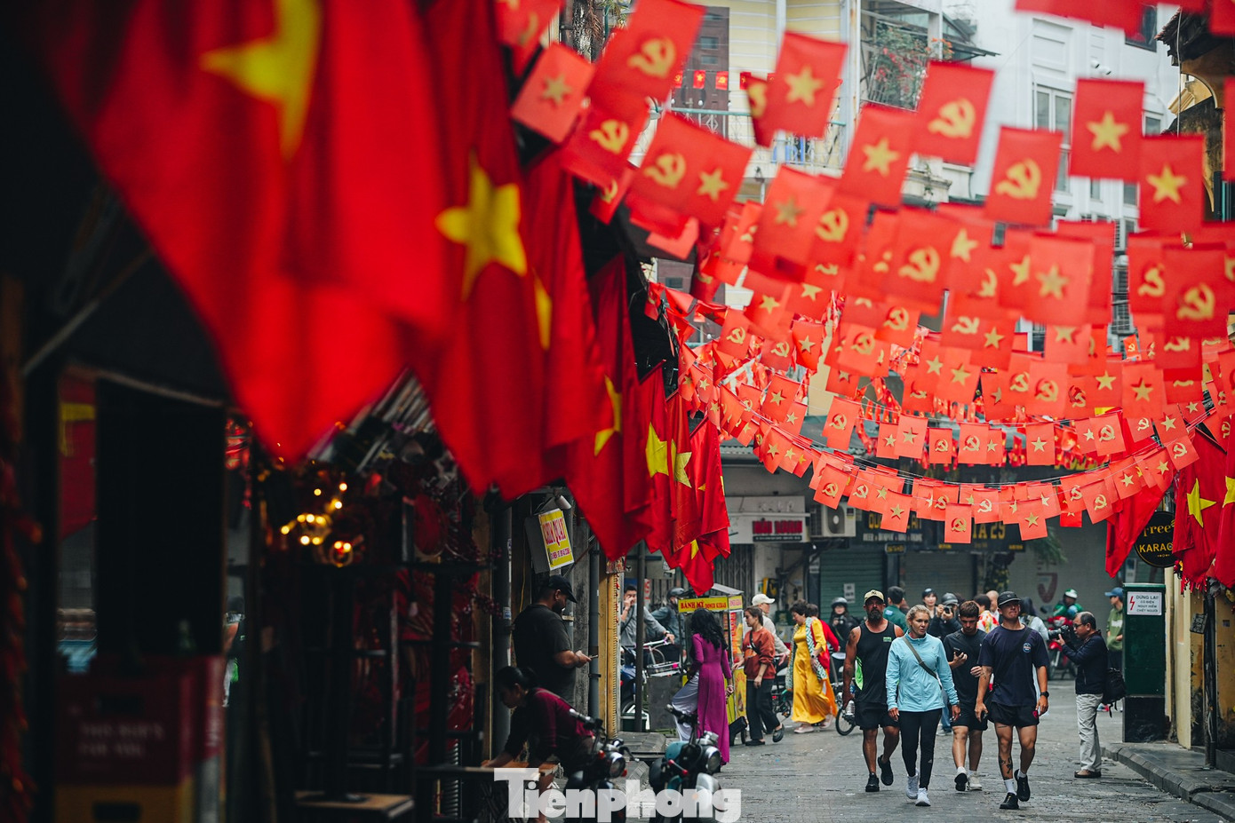 Vẻ đẹp hiếm có của Hà Nội trong buổi sáng đầu năm- Ảnh 22.