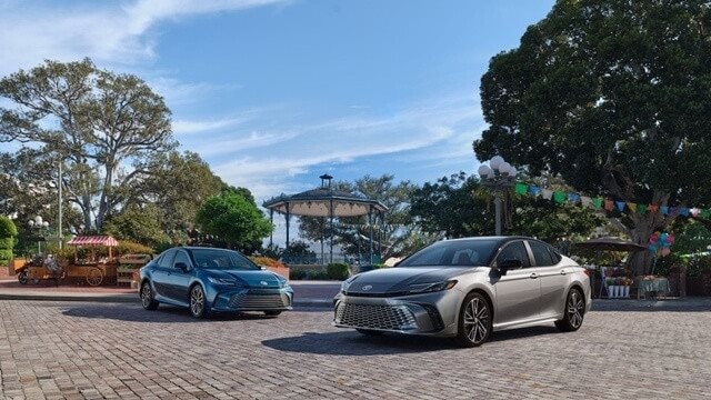 Tổng thống Mỹ vừa phàn nàn, Nhật Bản lập tức xem xét nhập khẩu xe Toyota từ Mỹ về để bán - Ảnh 1.