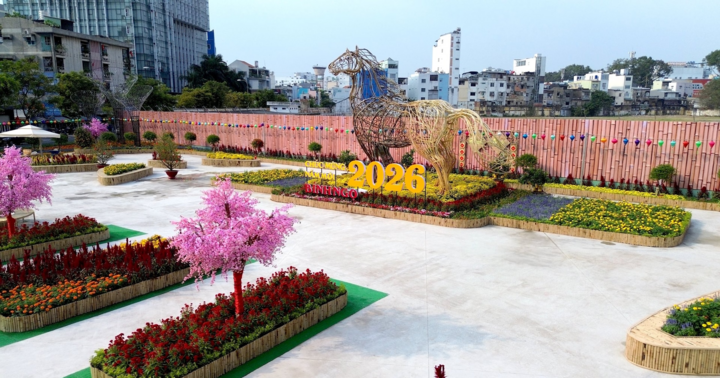 Cách TP.HCM 'đánh thức' những khu đất vàng bị 'quây tôn' giữa lòng đô thị- Ảnh 6.