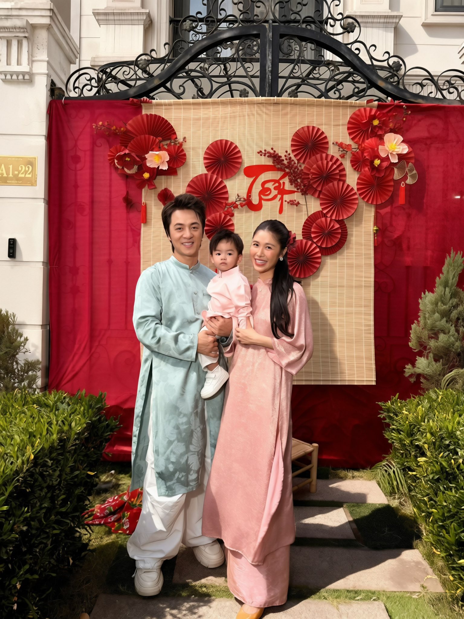 Nghệ sĩ Việt đón Tết 2026: Decor nhà đẹp như tranh, góc nào cũng có thể trở thành background "sống ảo" - Ảnh 13.