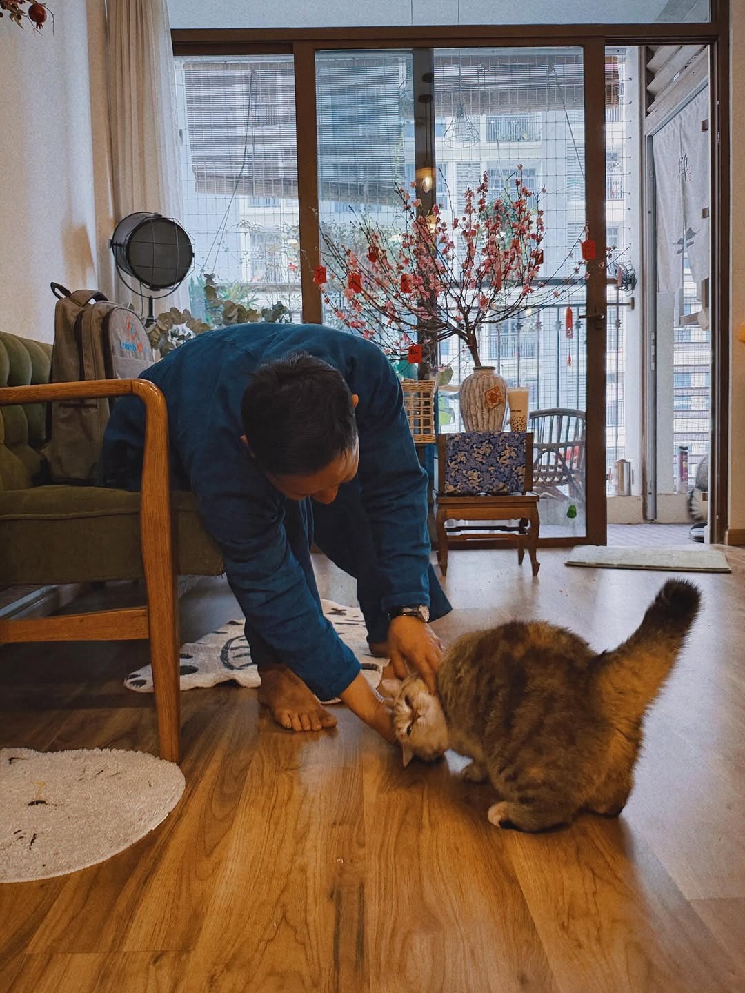 Nghệ sĩ Việt đón Tết 2026: Decor nhà đẹp như tranh, góc nào cũng có thể trở thành background "sống ảo" - Ảnh 6.