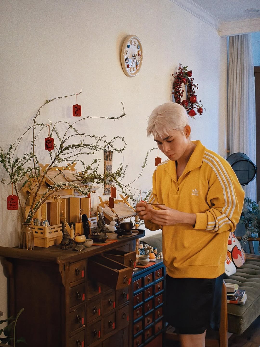 Nghệ sĩ Việt đón Tết 2026: Decor nhà đẹp như tranh, góc nào cũng có thể trở thành background "sống ảo" - Ảnh 5.