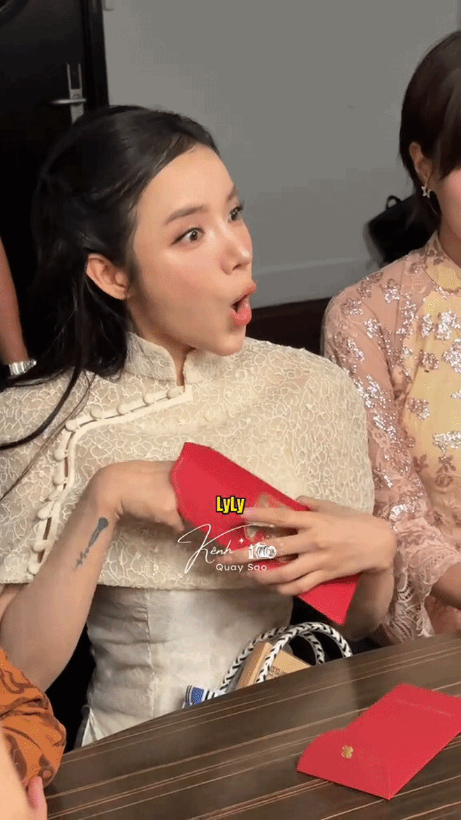 Sốc với màn phát lì xì của Trấn Thành: Số tiền khủng khiến dàn sao lóa mắt, chỉ duy nhất 1 người bốc phải 20.000- Ảnh 3.