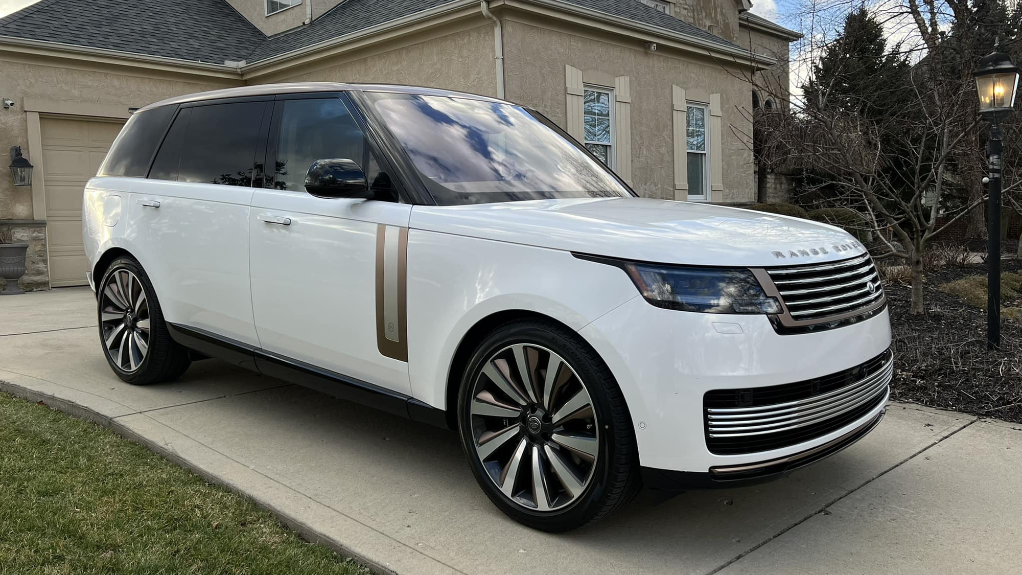 Sinh năm Ngọ, chơi ‘xe ngựa’ triệu đô: Long Trần (Gia Lai Team) và triết lý mua siêu xe không giống ai- Ảnh 10.