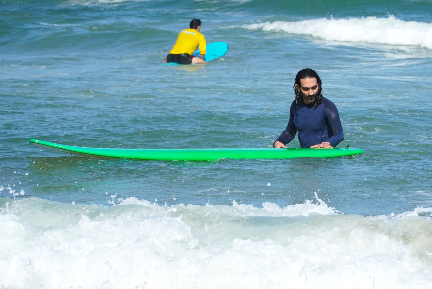 Biển Đà Nẵng không được nghỉ... Tết- Ảnh 18.