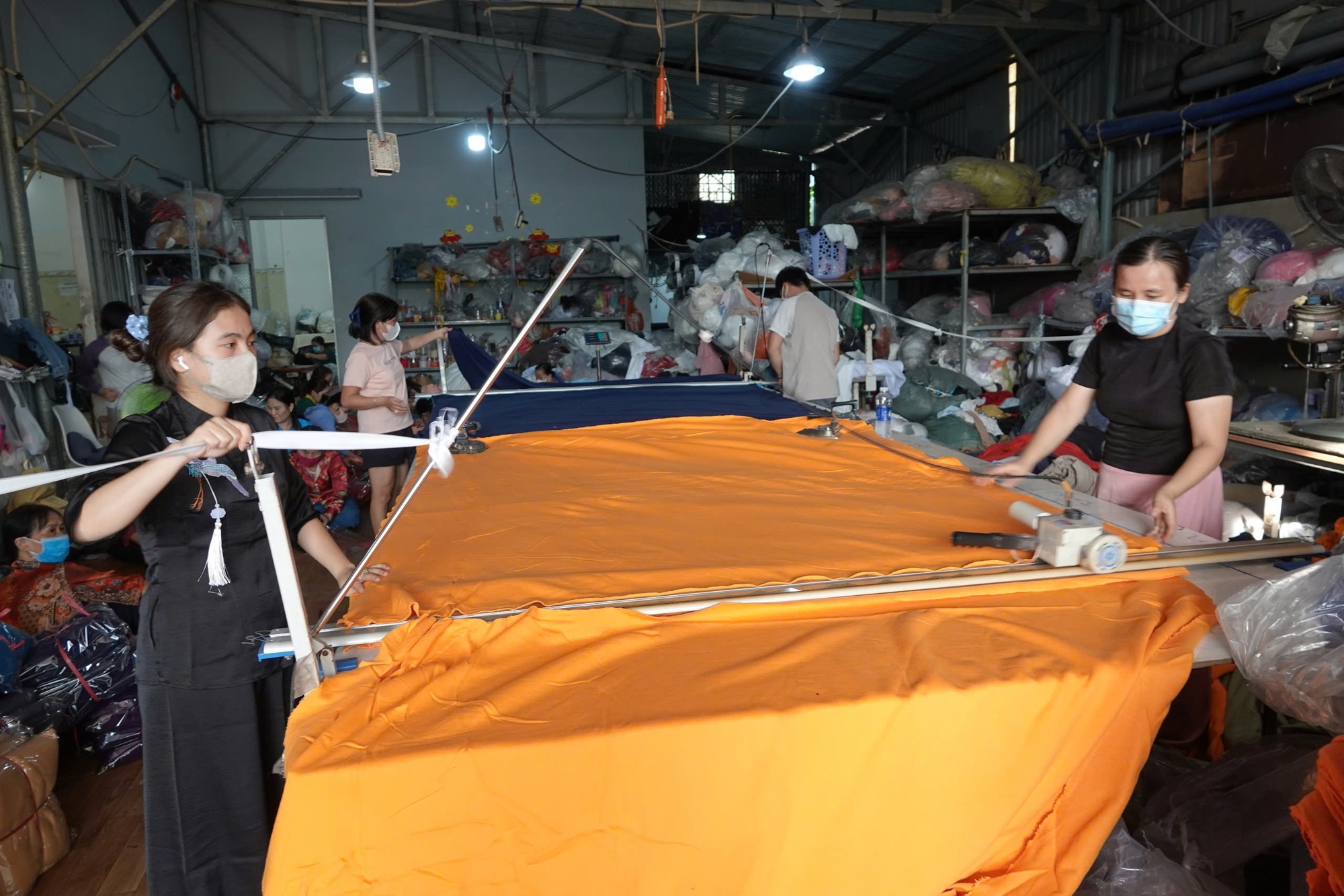 Thị trường lao động TPHCM năm 2026: Những ngành nghề sẽ khát nhân lực sau Tết - Ảnh 2.