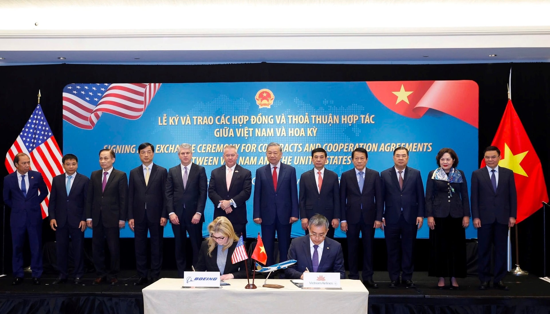 Tổng Bí thư Tô Lâm chứng kiến Vietnam Airlines ký mua 50 máy bay Boeing trị giá 8,1 tỷ đô- Ảnh 2.