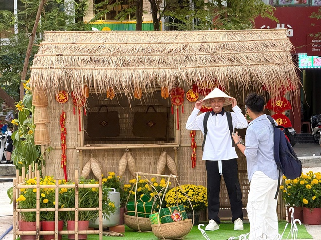 Cảnh tượng ngay lúc này tại khu đất giữa trung tâm TP.HCM: Nhiều người không tin vào mắt mình- Ảnh 4.