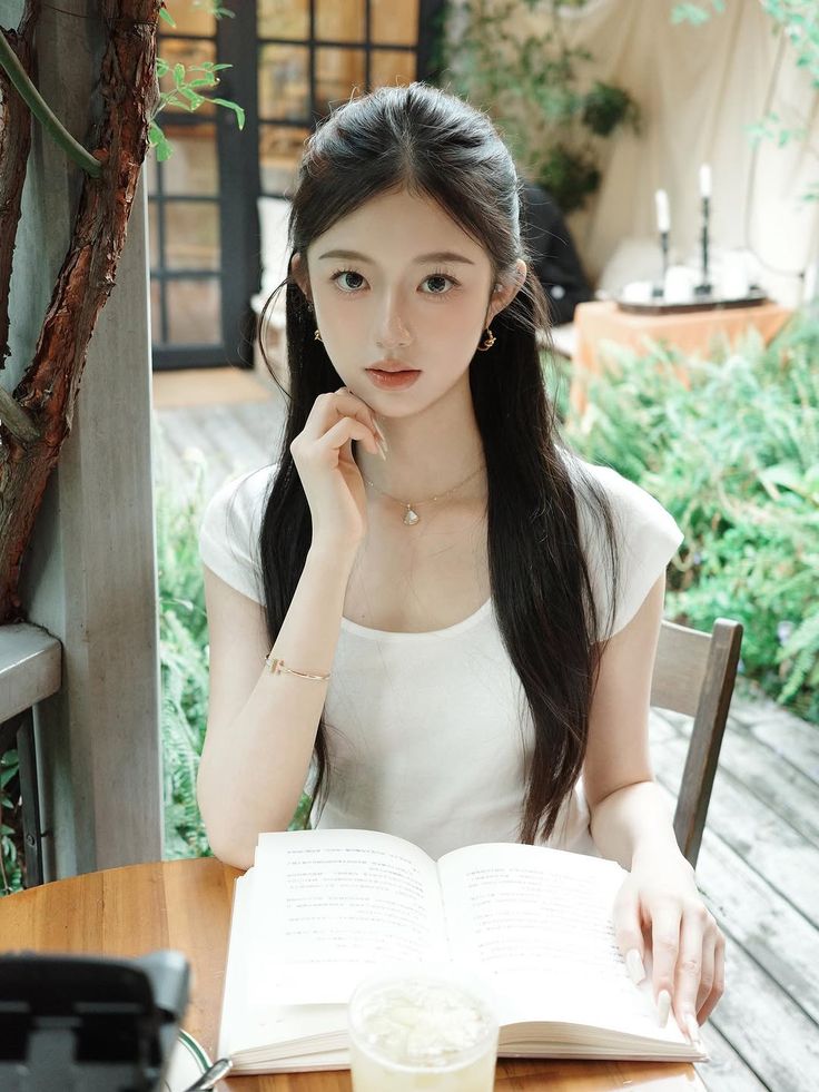 Hồi kết của người giàu giả trong Nghệ Thuật Lừa Dối Của Sarah- Ảnh 2.