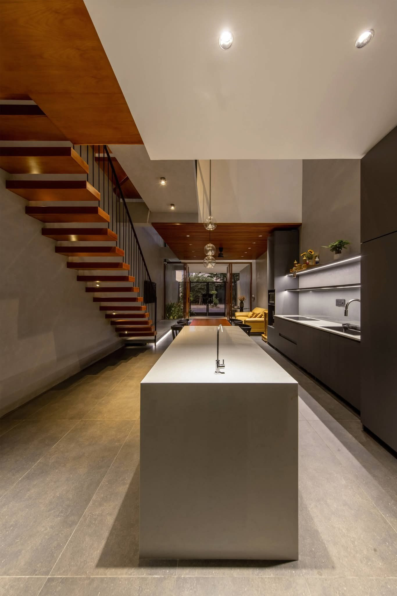 Thiết kế nhà ống với hệ vỏ nhiệt đới- Ảnh 9.