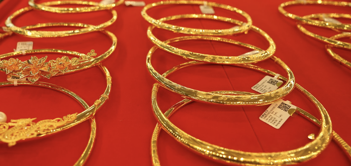 Tối 19-2, giá vàng, bạc đồng loạt tăng mạnh- Ảnh 1.