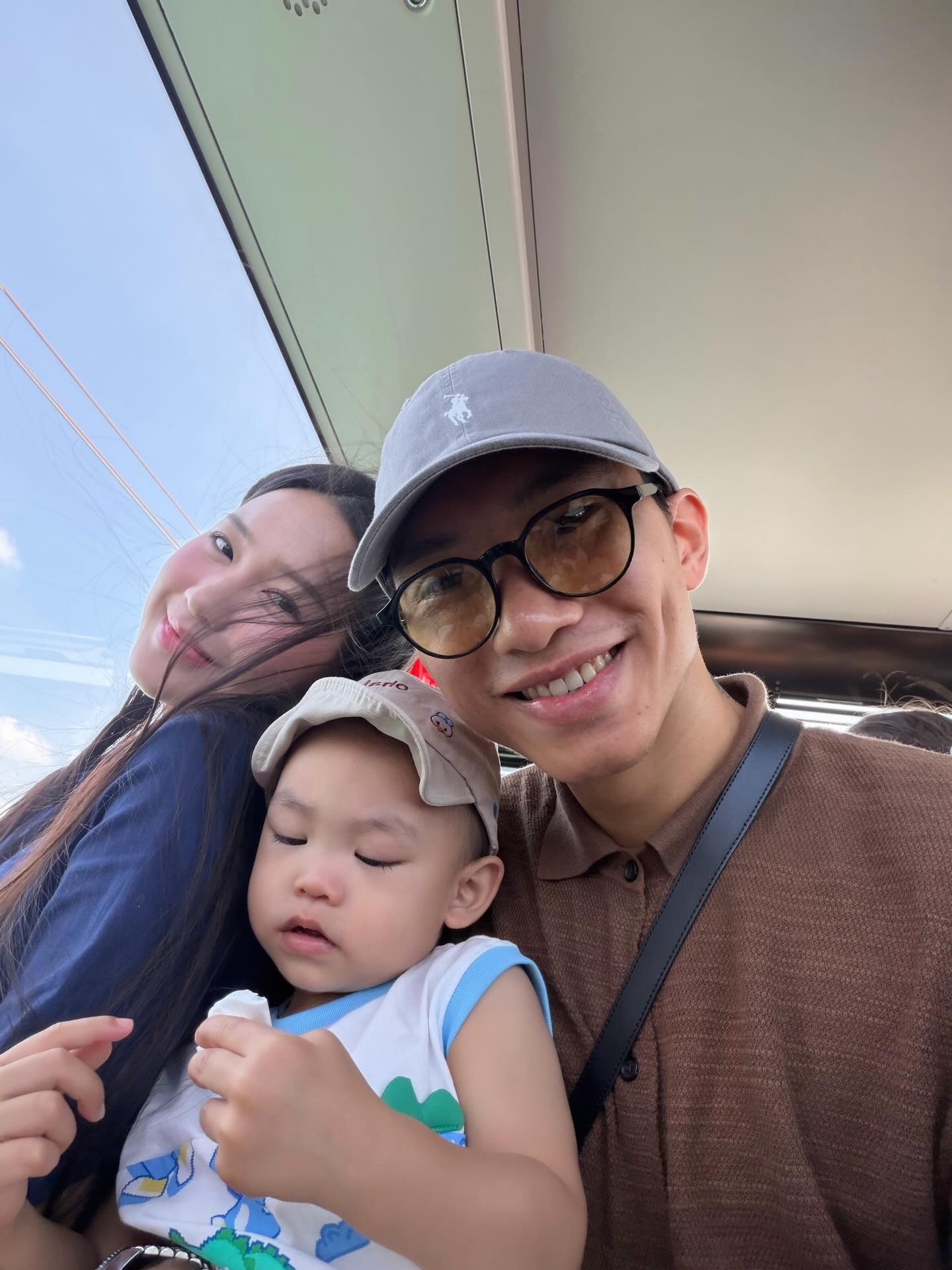 Tiểu thư Doãn Hải My khoe đi học Thạc sĩ Luật, Văn Hậu nhiệt tình ủng hộ vợ thành "hot mom tri thức" - Ảnh 5.