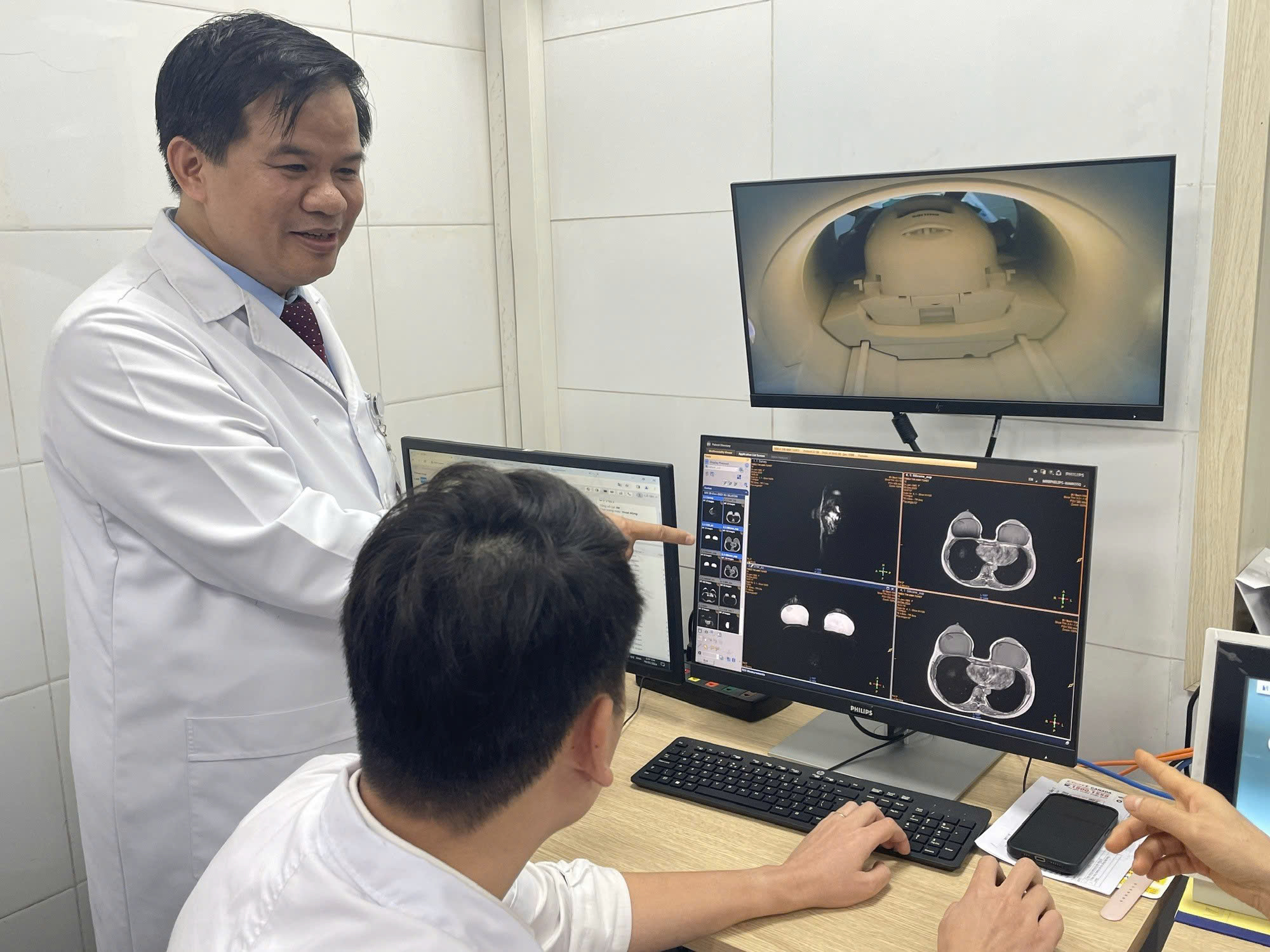 Vướng mắc thanh toán X-quang dưới 6 phút: Bộ Y tế nói gì? - Ảnh 1.