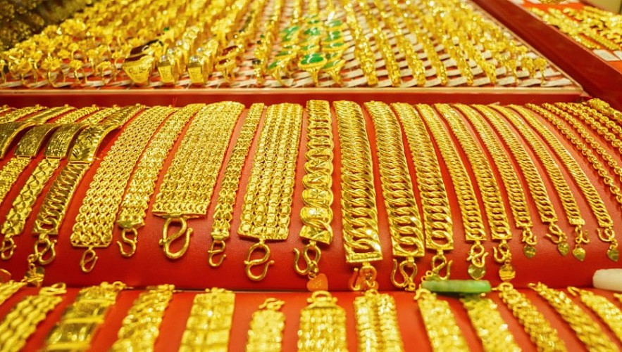 Giá vàng thế giới giảm sâu chiều 2/2, xuống sát mức 4.500 USD/ounce - Ảnh 1.