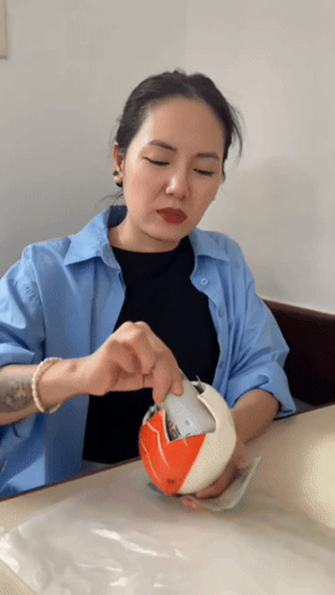 Ngừng mua từ lúc giá vàng 90 triệu 1 cây, ca sĩ VBiz tiết lộ: "3 KHÔNG" khi mua vàng - Ảnh 2. Ngừng mua từ lúc giá vàng 90 triệu 1 cây, ca sĩ VBiz tiết lộ: "3 KHÔNG" khi mua vàng - Ảnh 2.