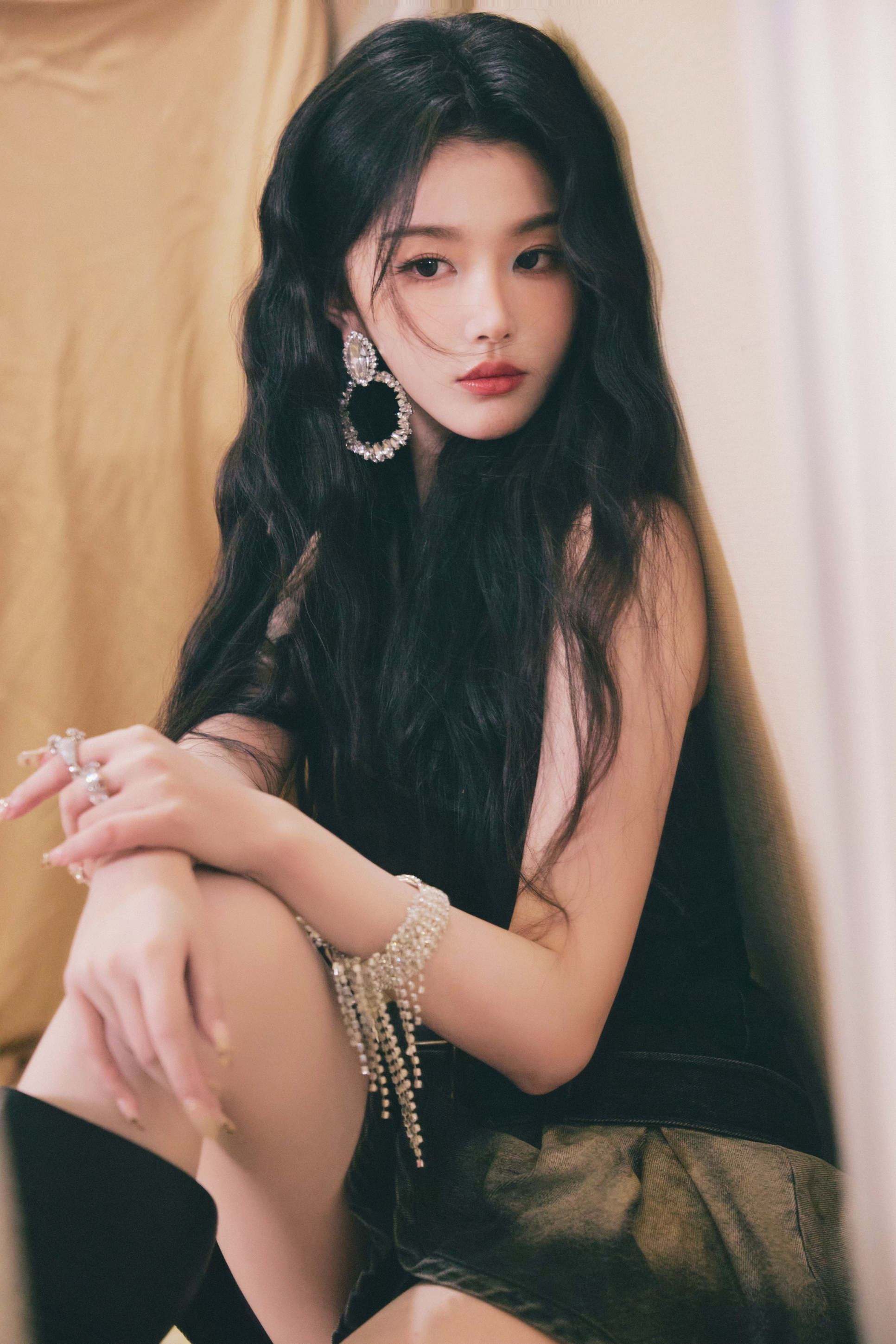 Cả showbiz chưa thấy ai dám chê mỹ nhân này: Nhan sắc quý hơn kim cương châu báu, thua công chúa mỗi cái tên- Ảnh 9. Cả showbiz chưa thấy ai dám chê mỹ nhân này: Nhan sắc quý hơn kim cương châu báu, thua công chúa mỗi cái tên- Ảnh 9.