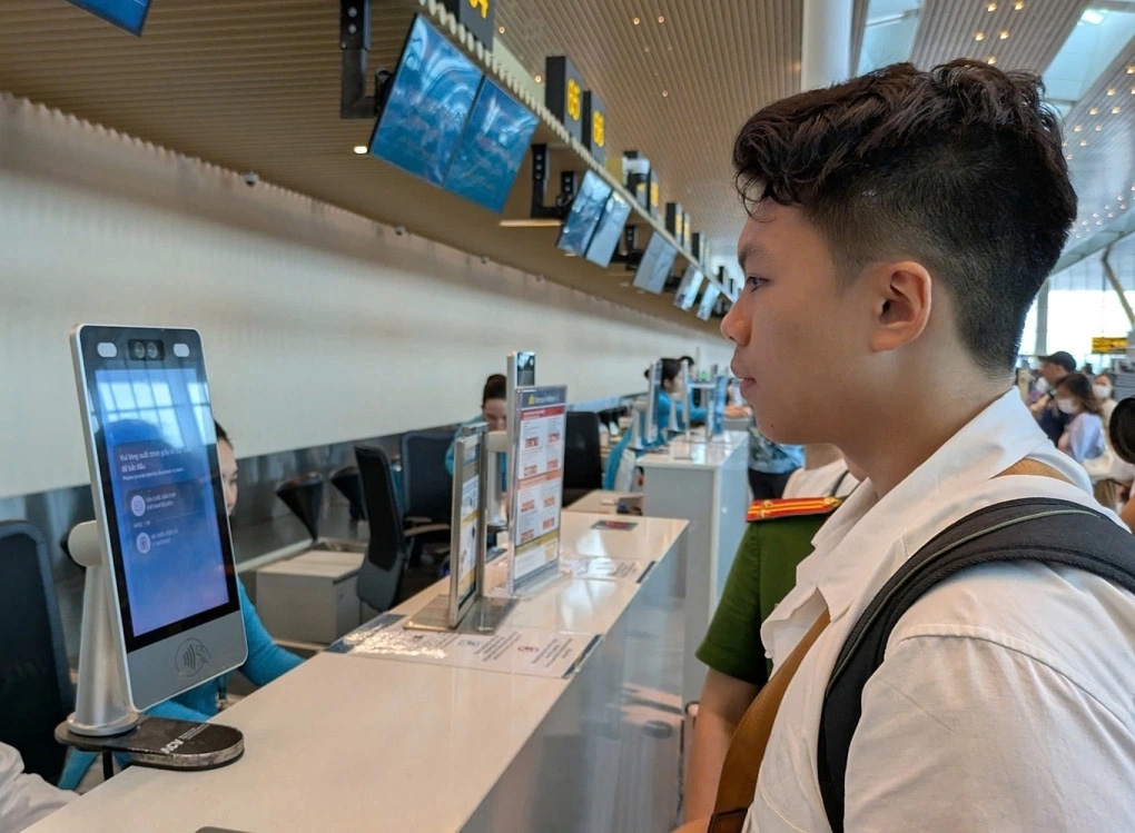 VNeID - “Ứng dụng định danh quốc dân”, chiếc ví thần kỳ “all-in-one” của người Việt- Ảnh 1.