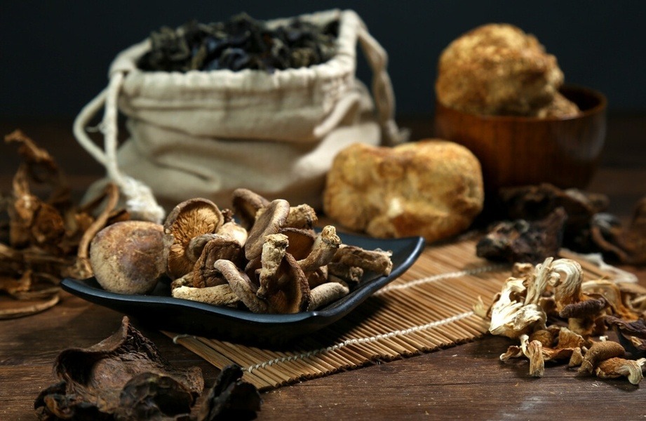 Tha thiết khuyên bạn sắm Tết: 3 thứ nên mua sớm, 3 thứ nên hoãn lại và 3 thứ đừng dại rước về- Ảnh 1. Tha thiết khuyên bạn sắm Tết: 3 thứ nên mua sớm, 3 thứ nên hoãn lại và 3 thứ đừng dại rước về- Ảnh 1.