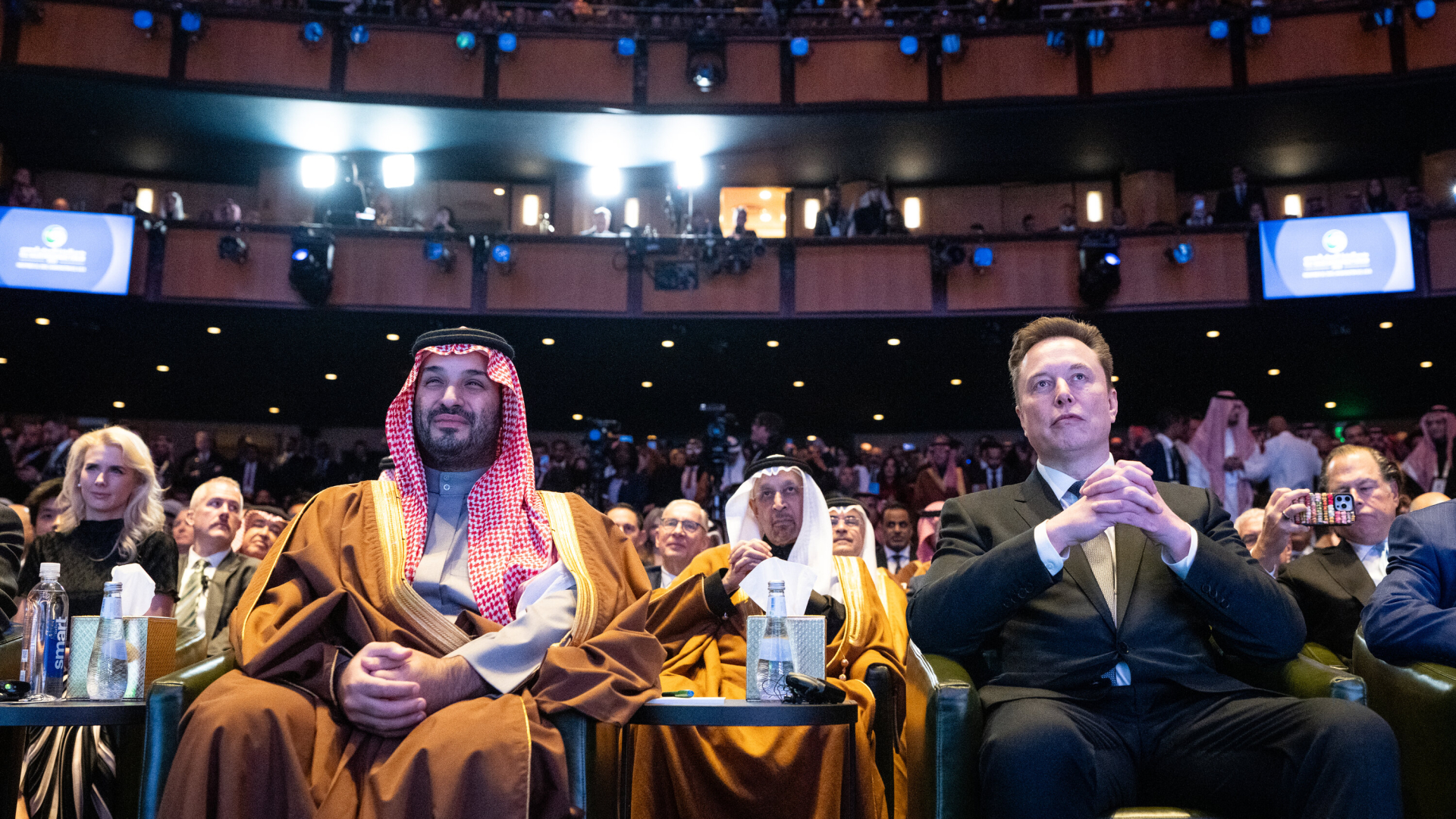 Thương vụ 3 tỷ USD: Một quốc gia mạo hiểm "chọn mặt gửi vàng", đầu tư vào xAI của Elon Musk- Ảnh 1.