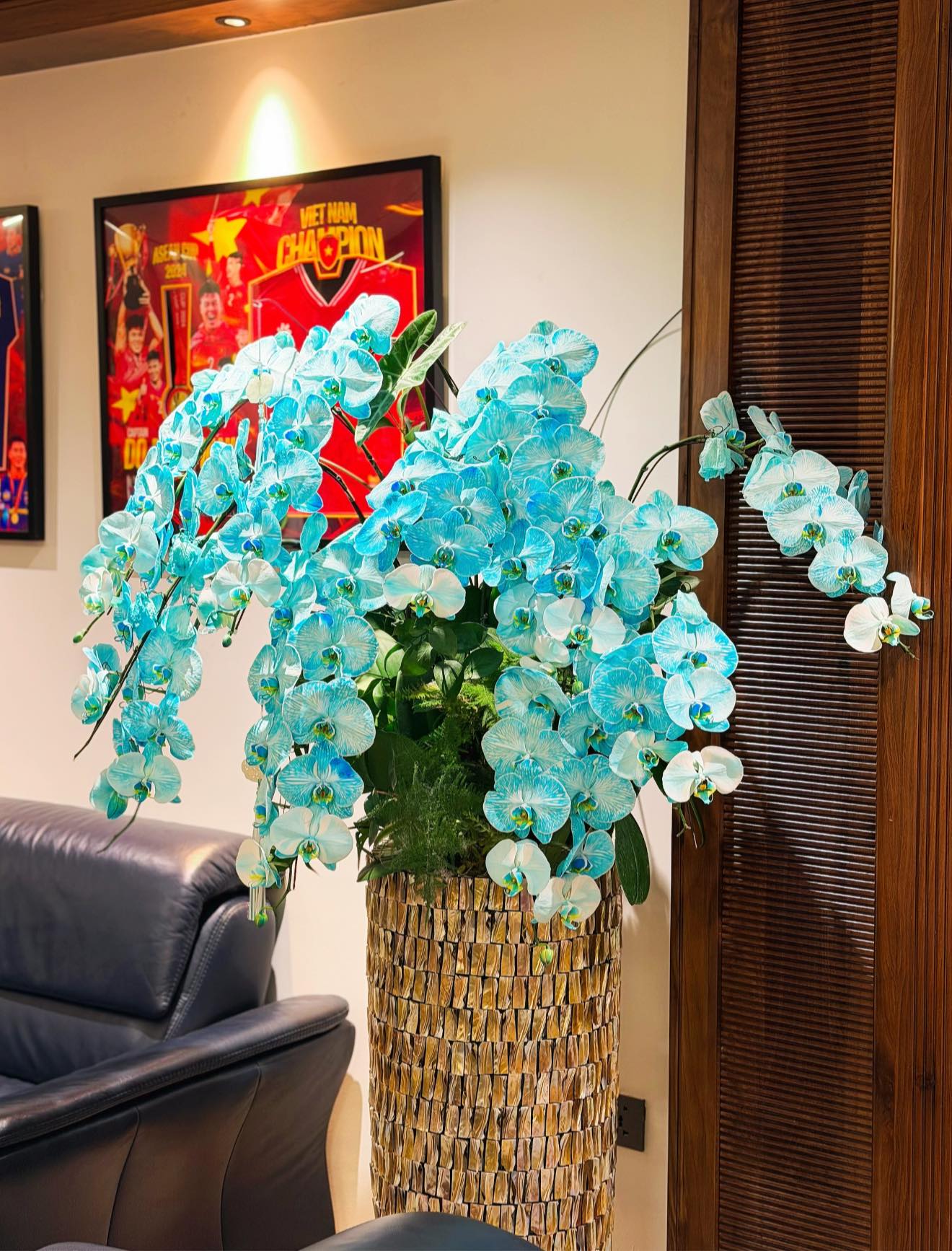 Cuộc sống của Duy Mạnh và vợ tiểu thư Hà thành trong cơ ngơi 5 tầng ở trung tâm phố cổ, netizen “chỉ biết ước”- Ảnh 5. Cuộc sống của Duy Mạnh và vợ tiểu thư Hà thành trong cơ ngơi 5 tầng ở trung tâm phố cổ, netizen “chỉ biết ước”- Ảnh 5.