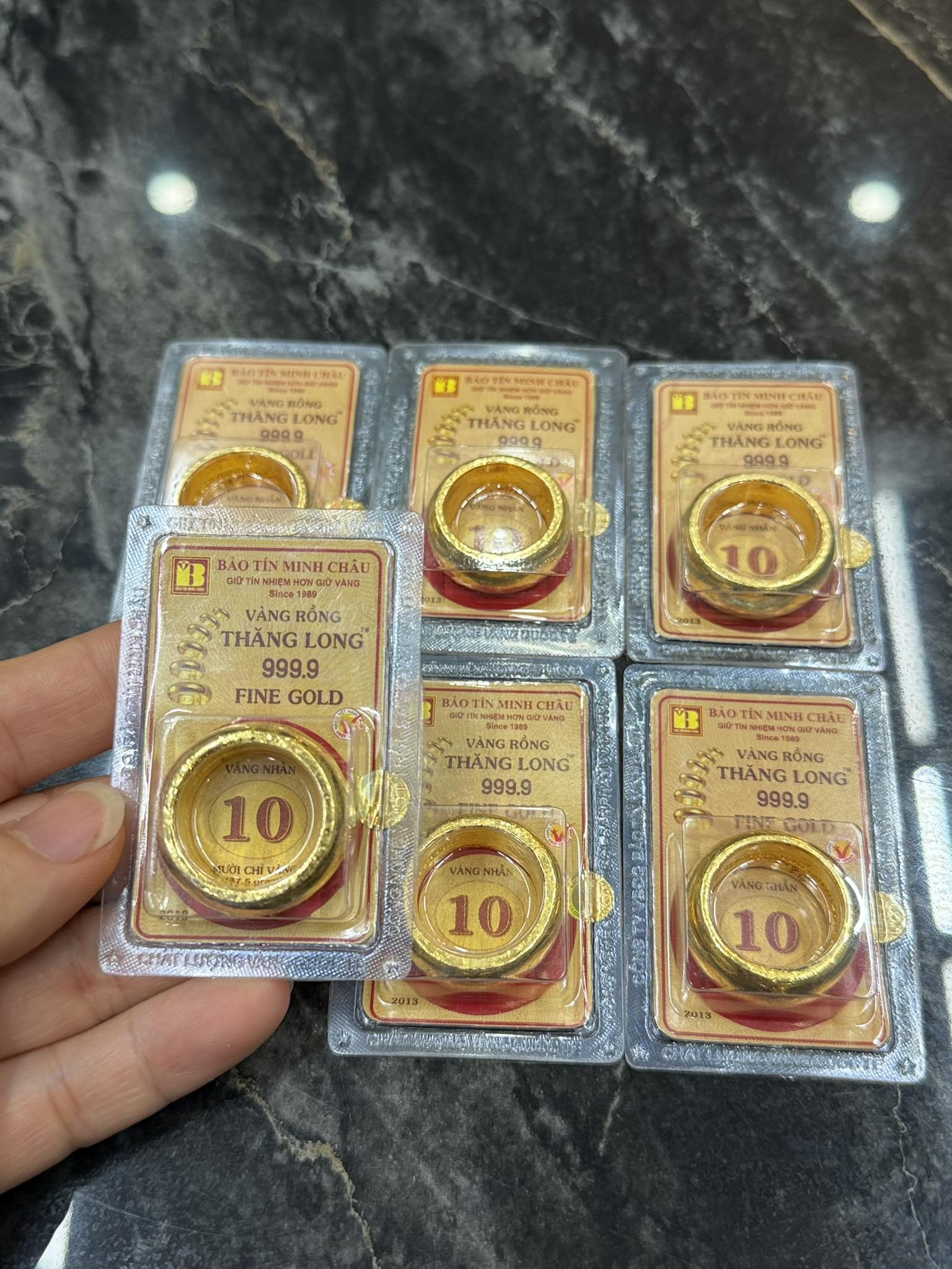 Ngày vía Thần Tài và 3 câu nói lộ EQ thấp- Ảnh 1.