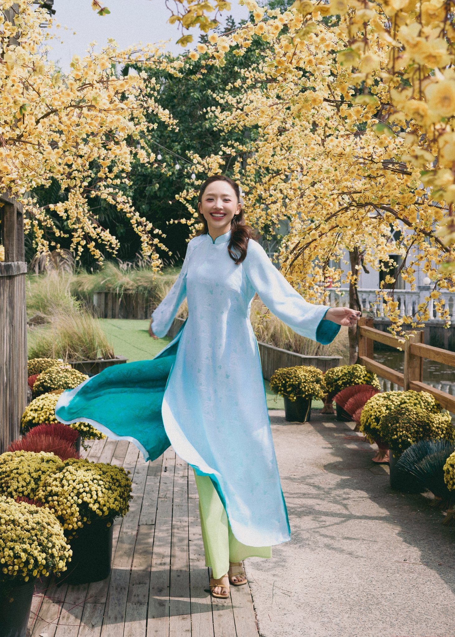 Tóc Tiên sang Mỹ đón Tết cùng gia đình- Ảnh 4.