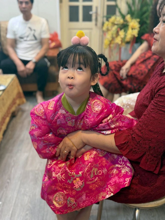 Ái nữ Đỗ Mỹ Linh đúng chất tiểu thư 