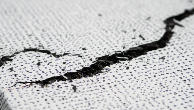 Phát minh "thép tự chữa lành" có thể rung chuyển ngành cầu đường toàn cầu- Ảnh 1.