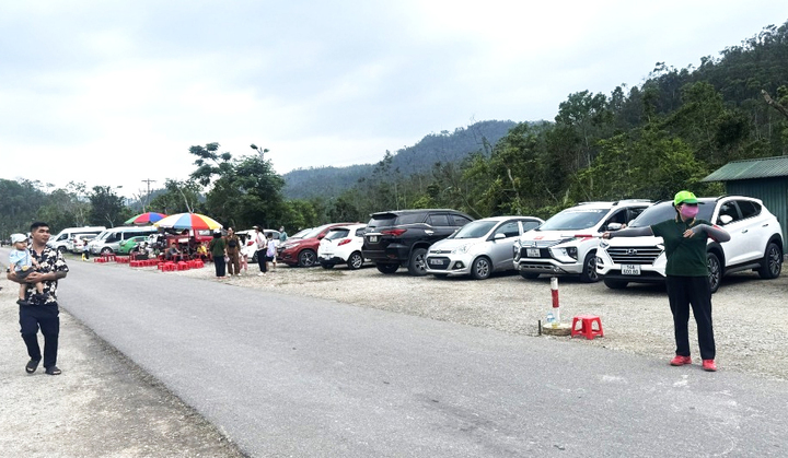 Miễn phí vé trông giữ xe tại Yên Tử từ mùng 4 Tết - Ảnh 1.