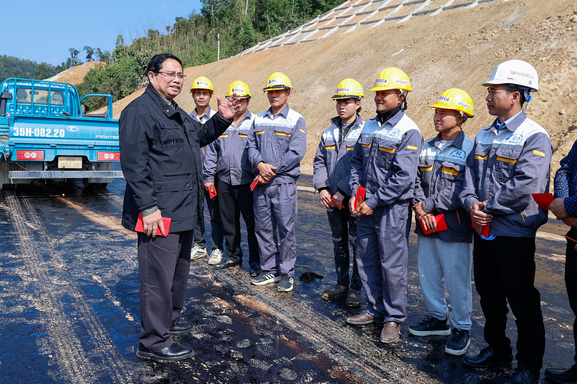 Thủ tướng kiểm tra dự án giao thông trọng điểm tại Lạng Sơn và Cao Bằng- Ảnh 3.