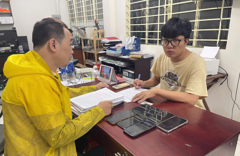 "Đại gia" Trương Nhật Phương khai gì sau khi lừa hàng trăm phụ nữ "quan hệ" và quay clip?- Ảnh 1.