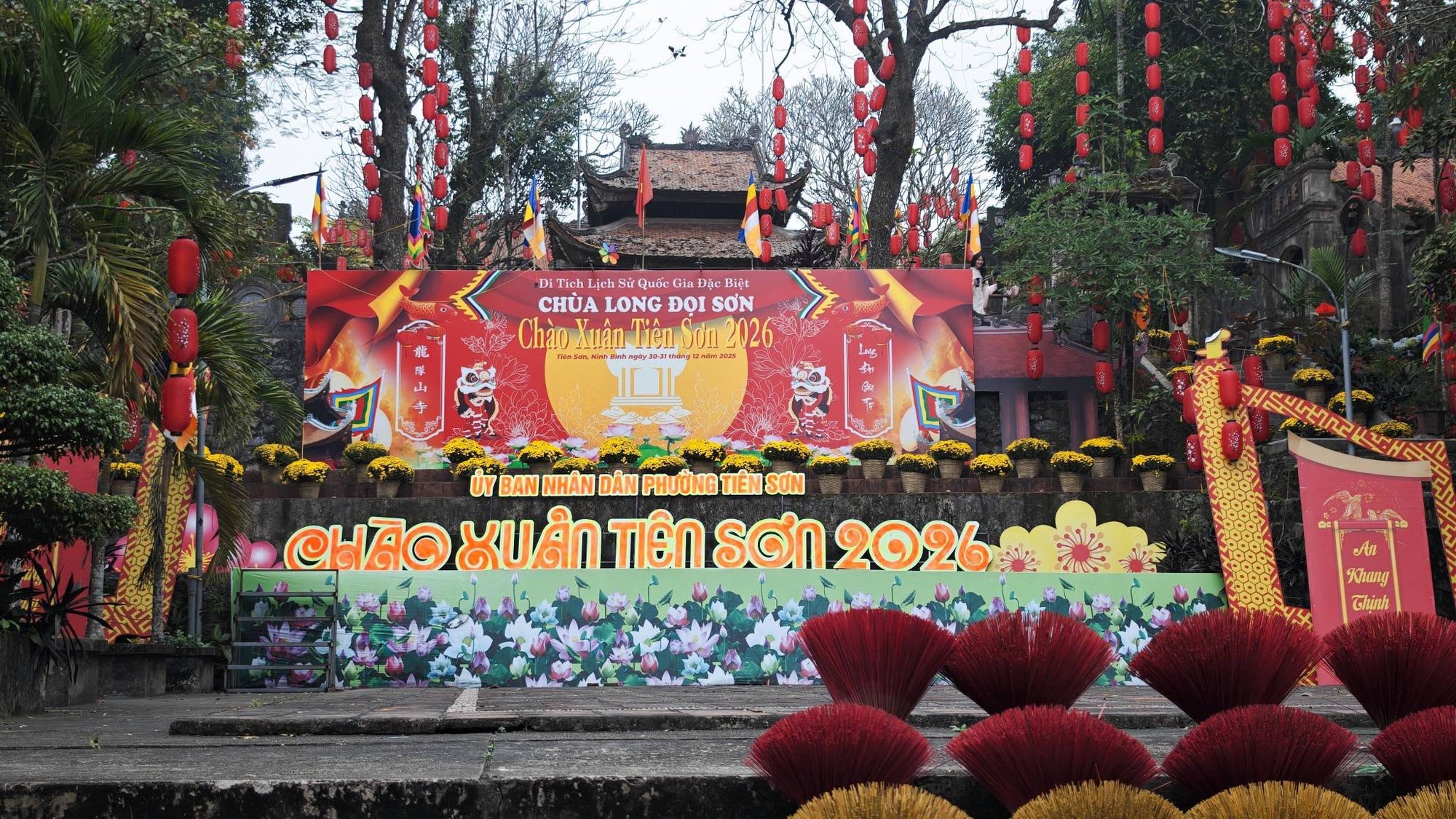 Ngọn núi cao chưa đến 100m, được mệnh danh là "núi rồng": Trên đỉnh có di tích quốc gia gần 1000 tuổi - Ảnh 10.