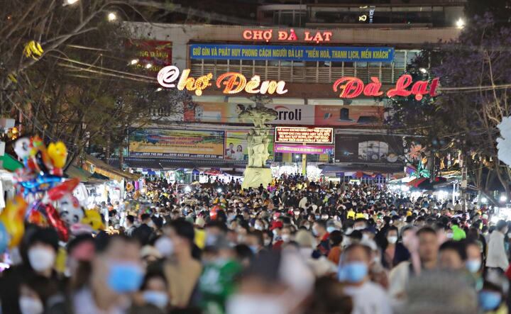 Mùng 5 Tết Bính Ngọ 2026, khách sạn tại Nha Trang, Đà Lạt vẫn kín phòng- Ảnh 3.