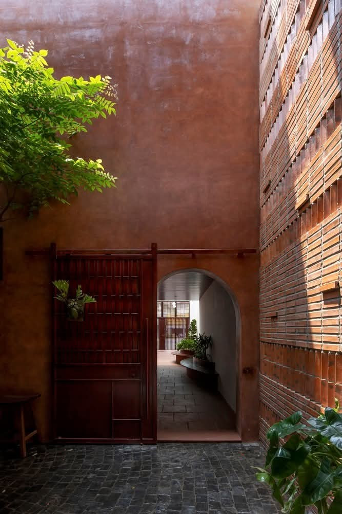 Ngôi nhà thiết kế mở đón gió và ánh sáng tự nhiên từ nhiều phía- Ảnh 5.