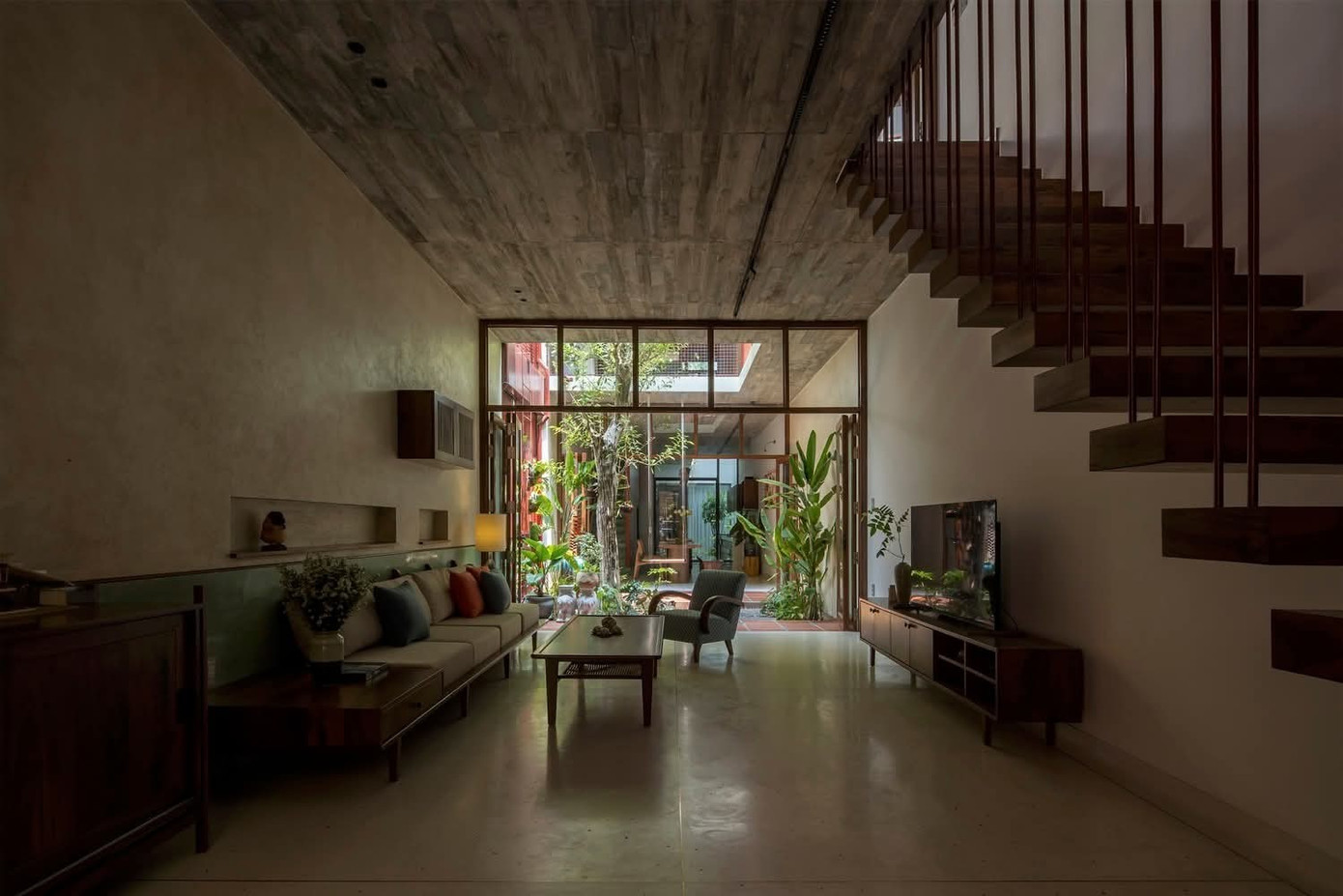 Ngôi nhà thiết kế mở đón gió và ánh sáng tự nhiên từ nhiều phía- Ảnh 6.