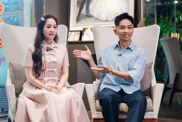 Phan Hiển: "Tôi đã viết đơn xin phép Thi cho dừng sự nghiệp thi đấu"- Ảnh 1. Phan Hiển: "Tôi đã viết đơn xin phép Thi cho dừng sự nghiệp thi đấu" - Ảnh 1.