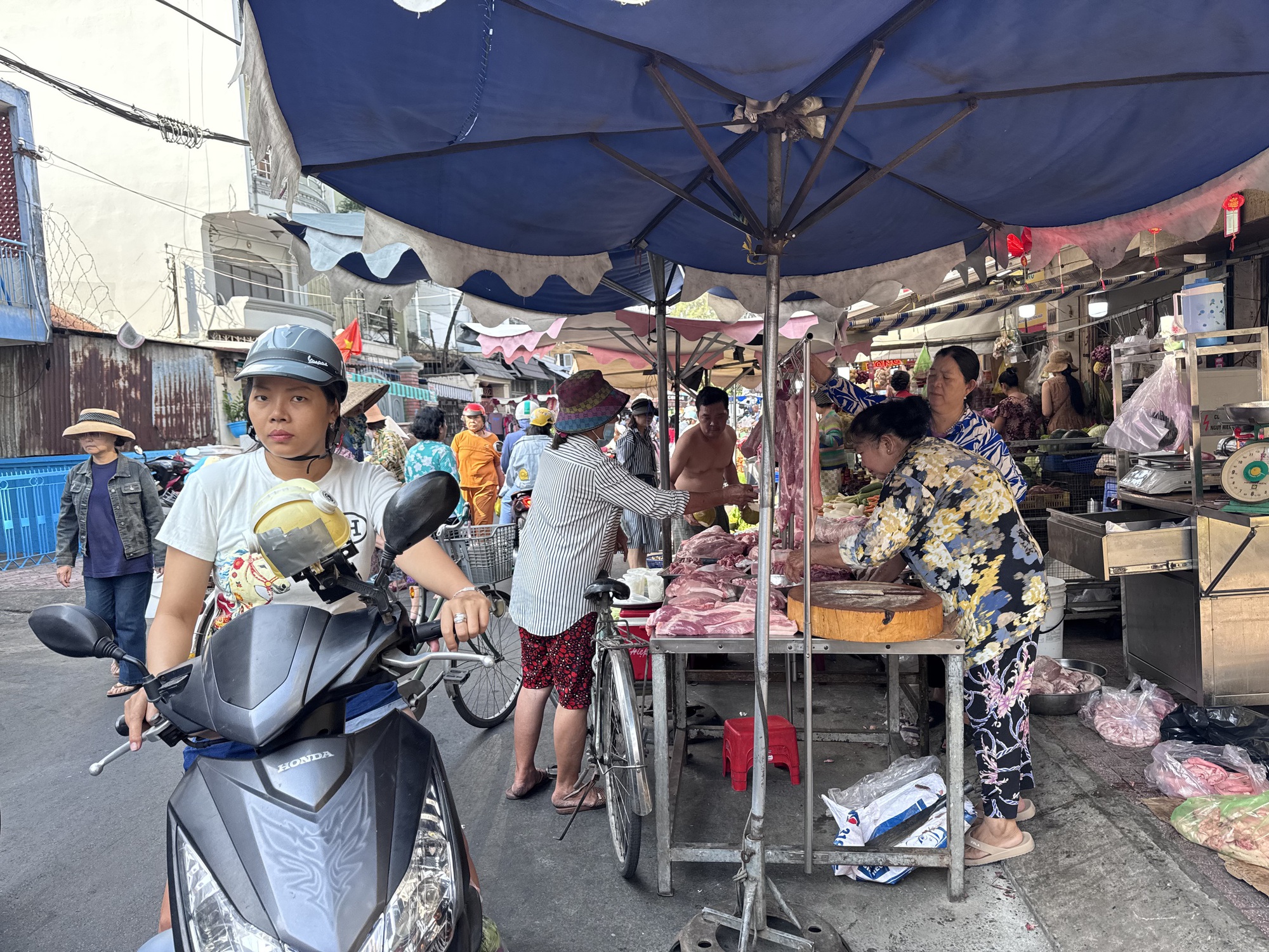 Giá hải sản cao sau Tết tại TP HCM: Tình hình thị trường 2026 - Ảnh 7.