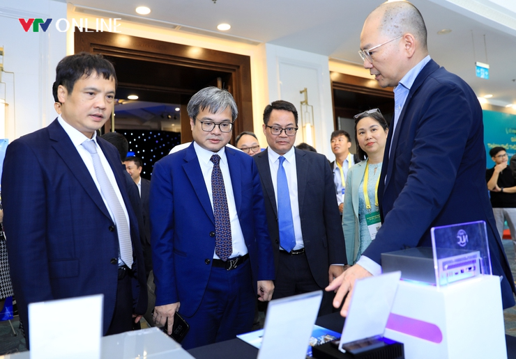 Hà Nội cụ thể hóa Nghị quyết số 57 bằng thể chế, hạ tầng và con người - Ảnh 3.